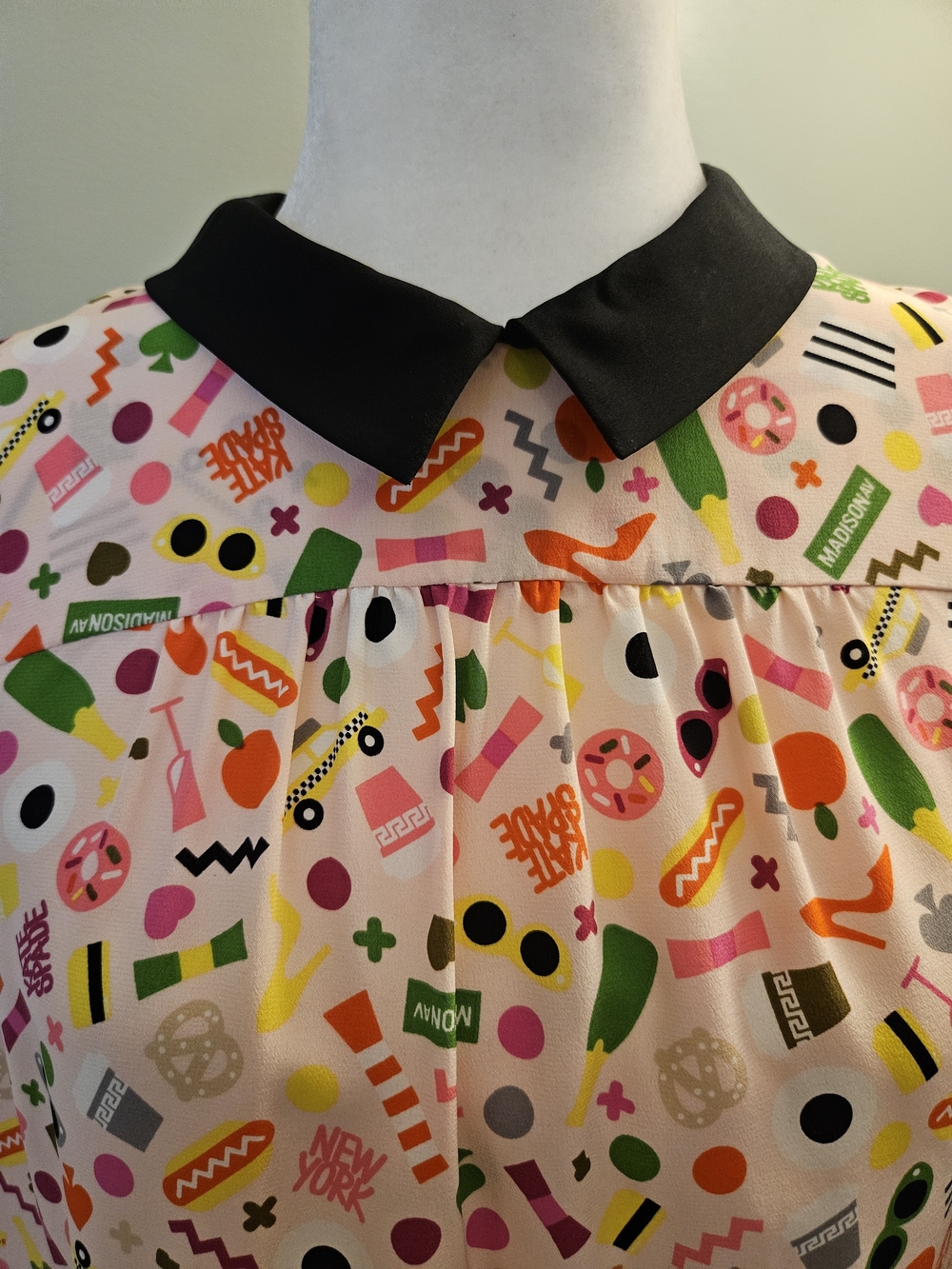 Kate Spade NY Pink Multicolor Graphic Long-Sleeve Silk Blouse with Collar Size 8 - Picture 2 of 15